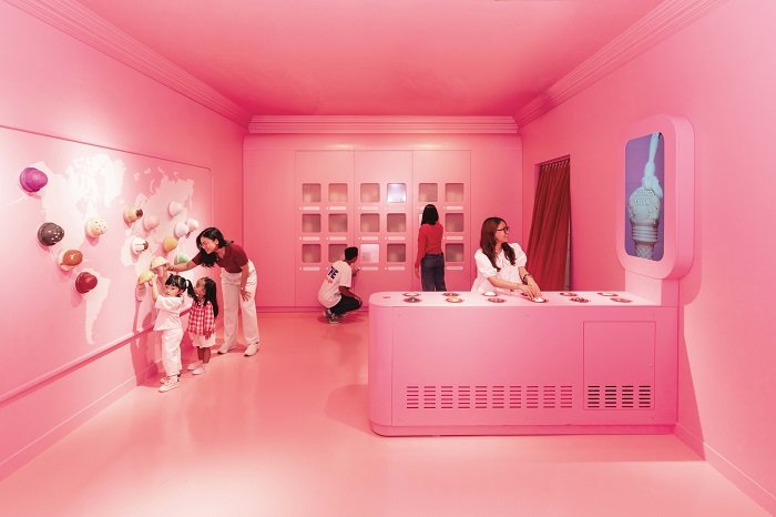 32920 Museum Ice Cream 2025 EF913a