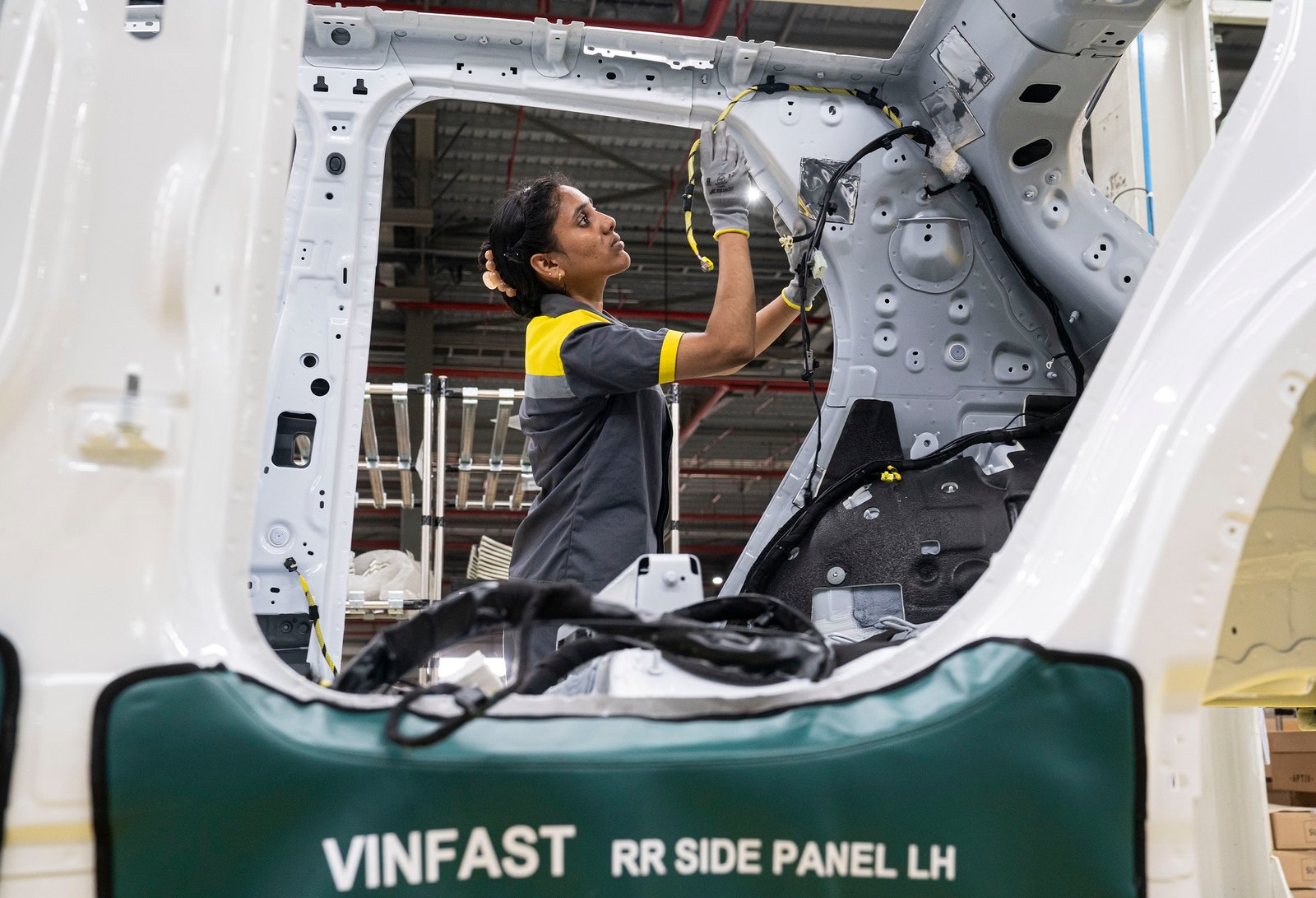 A Conglomerate's Strategy to Keep Vietnam's Growth in Its Own Hands 28 33538 vinfast1610 zoZJ3l