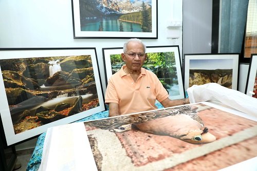 34122 Prakash Desai 4 8BKYjv