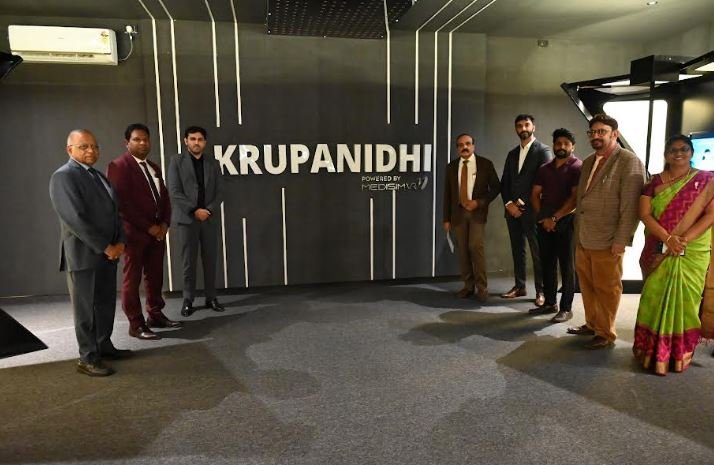 34407 MediSim2001 cvdAkt