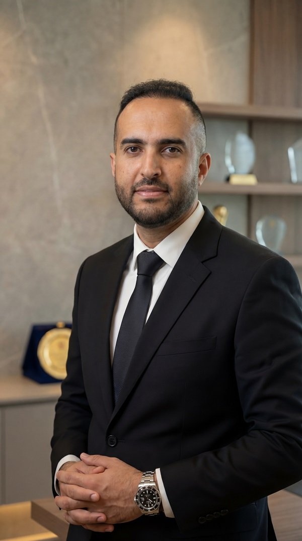 34422 Karan Bahl ASCENTA eEAiRj