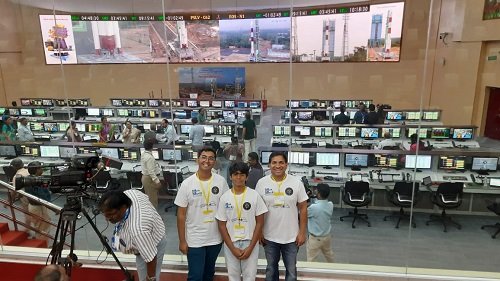 35407 BlueBlocks ISRO Mission20Control Picture qc1XEb
