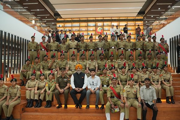 35561 NCC cadets20 Galgotias University
