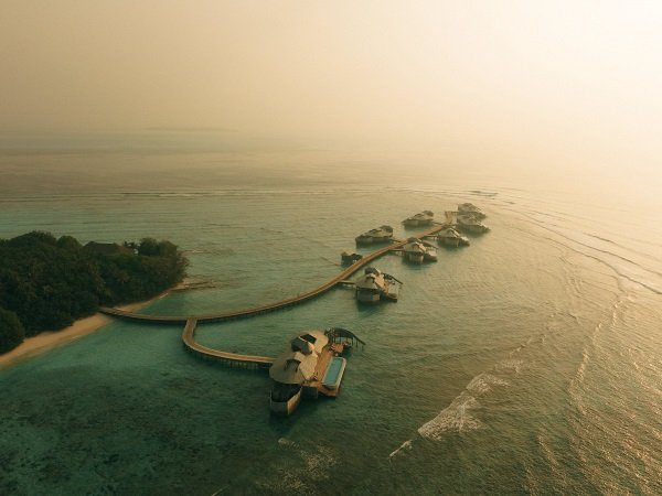 35827 Soneva Fushi Overwater Villas AIzZbc