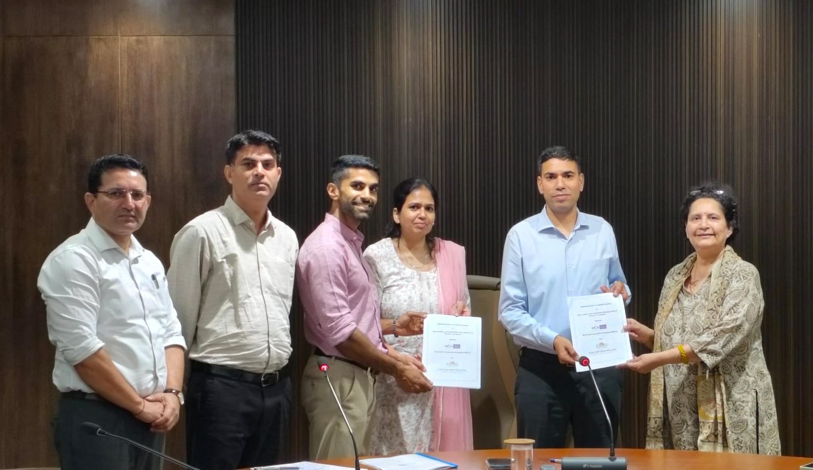 36237 MCG artofliving mou Qa1WWT